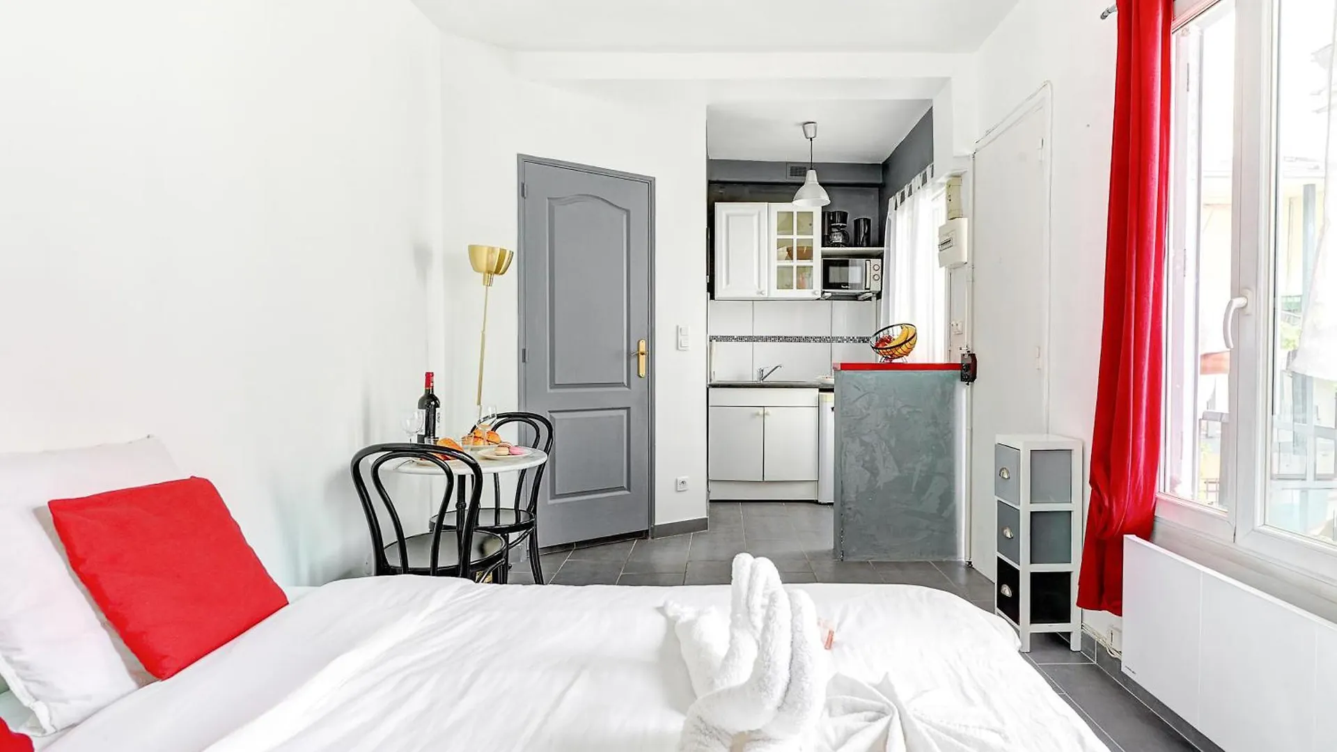 103 - Tour Eiffel - Cosy Studio Cocon Pour 2 location